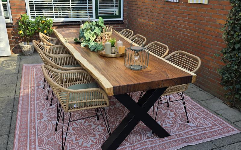 Suar Tuintafel &ndash; Stel zelf samen &ndash; 8 cm Massief Boomstamblad &ndash; Gratis Montage